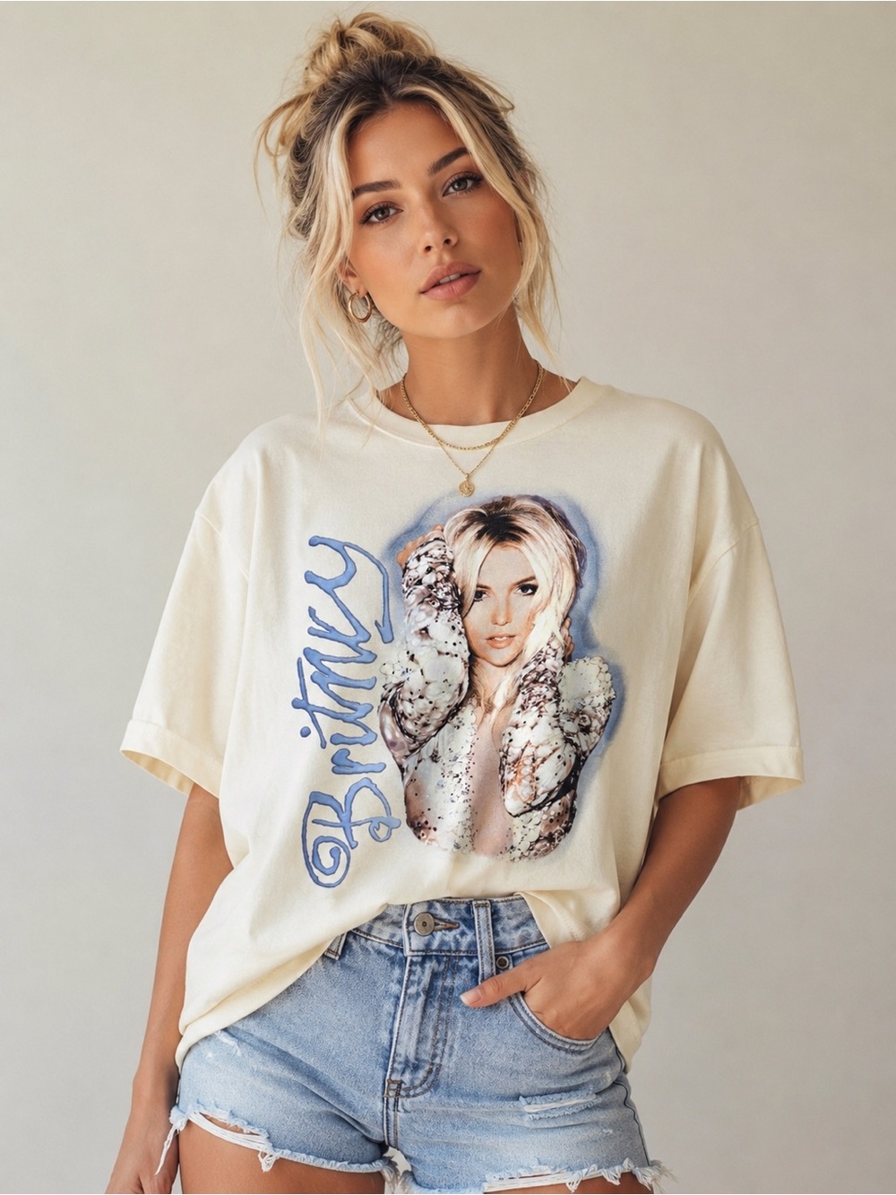 Urban Outfitters Britney Spears Graphic Tee Cream Oversized T-Shirt L